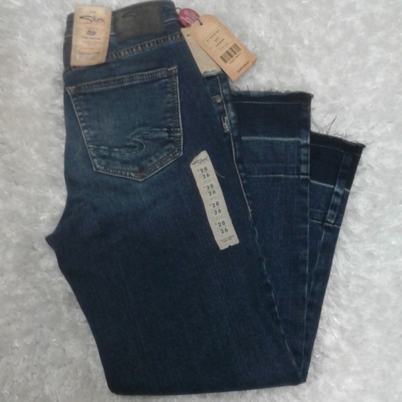 NWT silver suki crop size 28 jeans length 26 - Picture 1 of 8